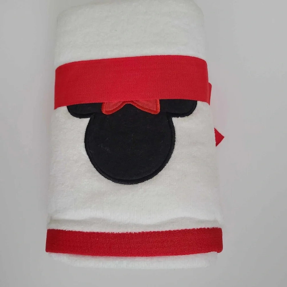 Disney Minnie Mouse hand towels pack of 2 white black red 100% cotton NWT